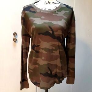 Womens Green Black Camo Longsleeve Textured Top Sz.Large